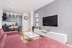 1 quarto, Wi-Fi de cortesia, roupa de cama