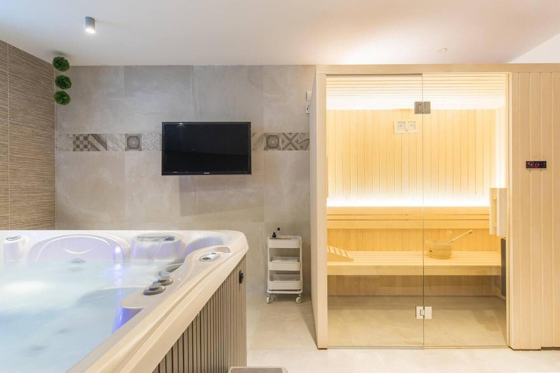 Biệt thự, nhiều giường | Bồn tắm spa trong nhà