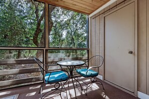 Condo, 2 Bedrooms | Dining - 10c Amelia Landings 2 Bedroom Condo by RedAwning (Fernandina Beach)