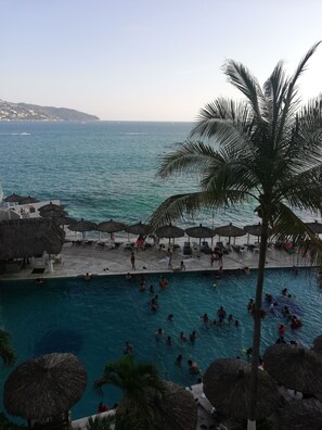 Apartment, 1 Bedroom, Accessible, Smoking | Exterior