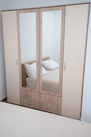 1 chambre, Wi-Fi gratuit, draps fournis