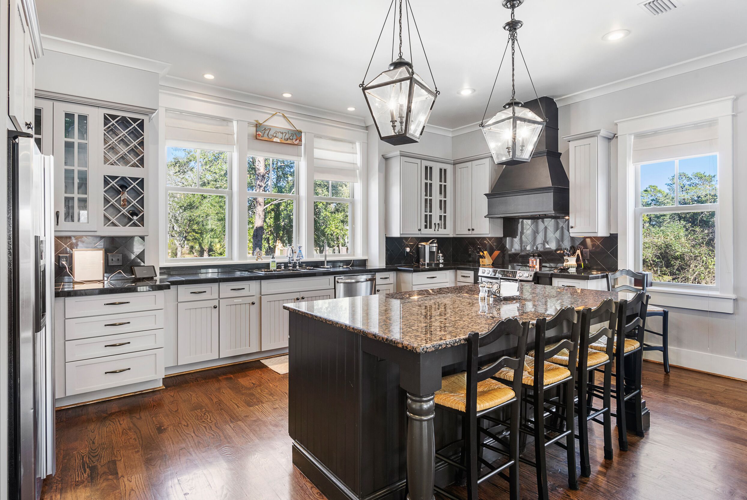 Huis, Meerdere bedden, terras, uitzicht op tuin | Privékeuken | Een koelkast, een microgolfoven, een oven, een kookplaat