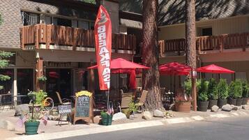 Condo, 4 Bedrooms | Outdoor dining