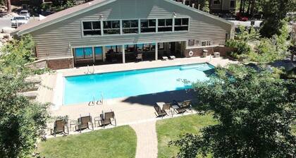 Tall Pines Retreat 4 Bedroom Condo by RedAwning