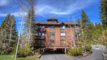 Condo, 1 Bedroom | Exterior