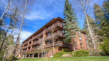 Condo, 1 Bedroom | Exterior