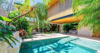 Brand New Casa Marea walk to beach