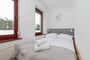 1 ห้องนอน, เปล/เตียงเด็กอ่อน, ผ้าปูที่นอน