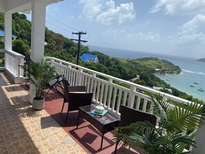 House | Terrace/patio