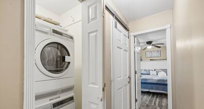 Spring Creek Cottage 1 Bedroom Chalet by RedAwning