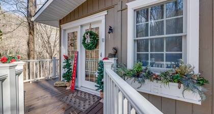 Spring Creek Cottage 1 Bedroom Chalet by RedAwning