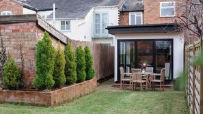 Garden, Trinity Cottage, Bolthole Retreats