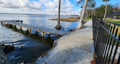 Paradise on lake harris