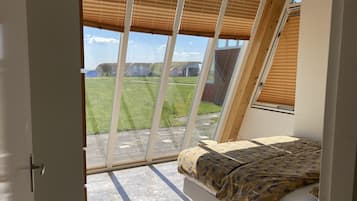 3 slaapkamers, een strijkplank/strijkijzer, gratis wifi, beddengoed