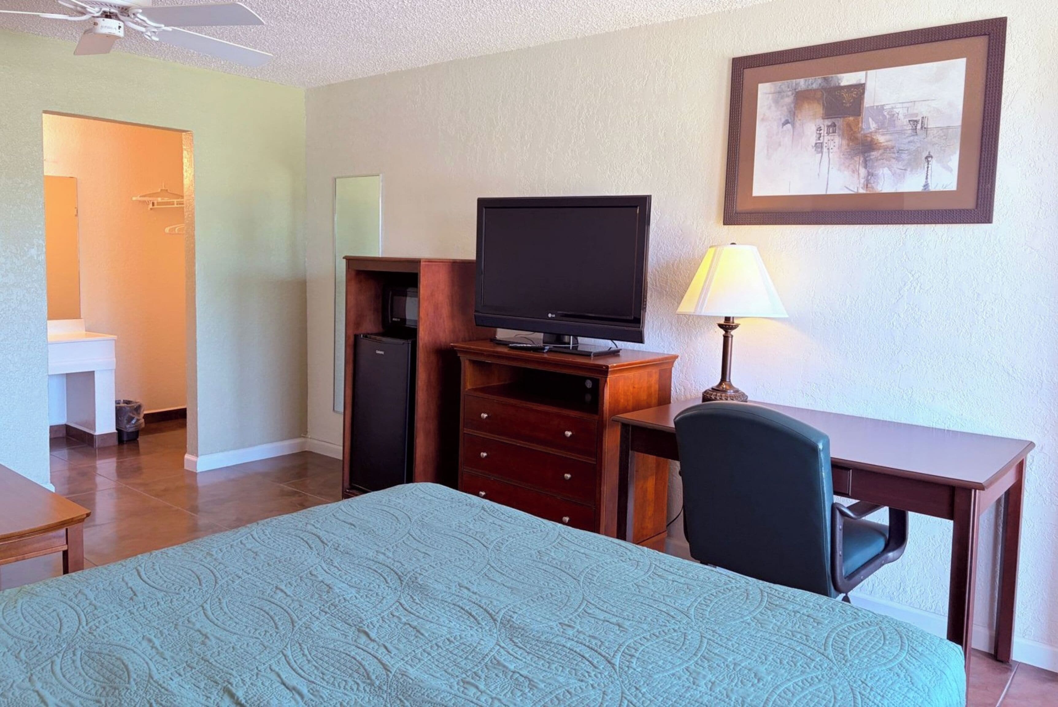 Room, 2 Queen Beds, Non Smoking