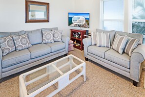 TV - Above The Sand: Charming Beachfront Cottage in MB – Sleeps 6 (Mexico Beach)