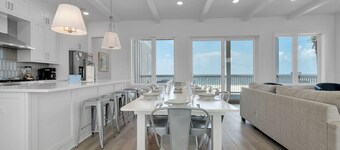 Marg-O-Lago: Lovely 6BR Home on SJB- Sleeps 20, Priv. Pool, Beachfront!