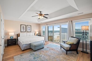 4 bedrooms, iron/ironing board, free WiFi, bed sheets - Villa Barbados: Cozy 4 Bedroom Pet Friendly Beachfront Retreat on North Cape! (Cape San Blas)