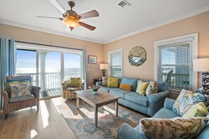 TV, fireplace - Villa Barbados: Cozy 4 Bedroom Pet Friendly Beachfront Retreat on North Cape! (Cape San Blas)