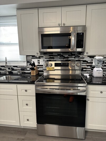 Newly Renovated 2 Bed 2 Bath Home