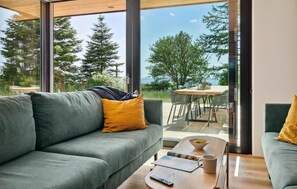 Smart TV - Gorgeous home in Ebeltoft with kitchen (Ebeltoft)