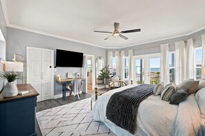 3 Schlafzimmer, Schreibtisch, Bügeleisen/Bügelbrett, kostenloses WLAN