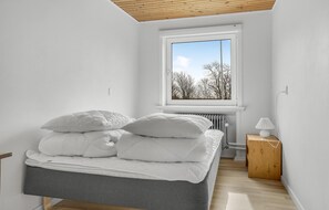 5 bedrooms, free WiFi