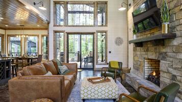 Smart TV, lareira, videogames