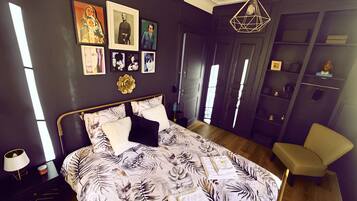 2 bedrooms, desk, iron/ironing board, travel crib
