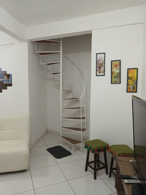Traditional Apartment | Living area