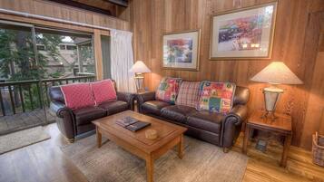 Condo, 4 Bedrooms | Living area