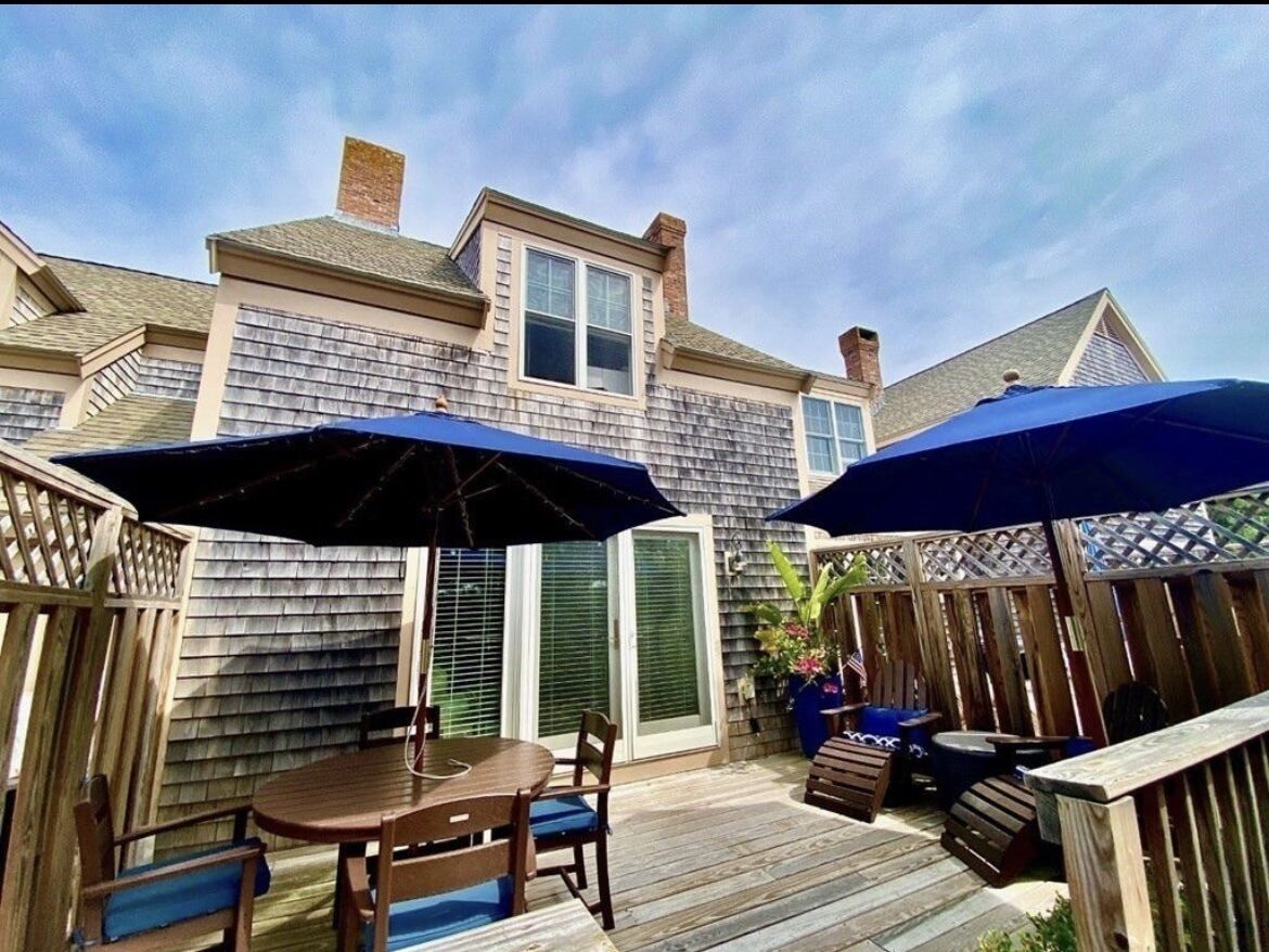 Summer gem located steps from Saquatucket Harbor + short walk to Neel Beach.