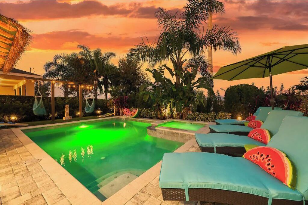 Outdoor pool, a heated pool