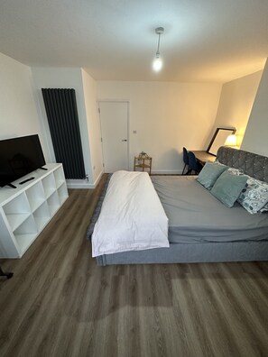 Estúdio | Ferros/tábuas de passar roupa, Wi-Fi de cortesia, roupa de cama