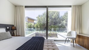 6 Schlafzimmer, Bügeleisen/Bügelbrett, Reisekinderbett