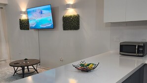 Unclassified image, 3 of 33, button - Sky Pool Apartment At VIA @ Braemar New Kingston (Kingston)