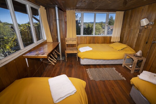 Basic Triple Room | Bathroom | Shower, rainfall showerhead, hair dryer (on request), towels
