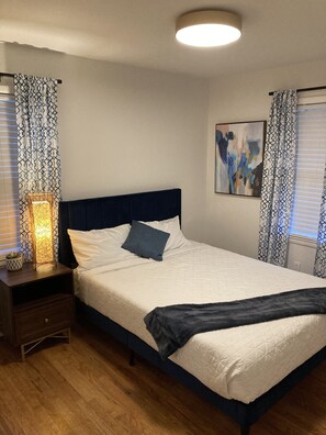 3 bedrooms, WiFi, bed sheets - Comfy Home w/ Wi-Fi & Kitchen (Fort Valley)