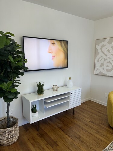 Comfy Home w/ Wi-Fi & Kitchen