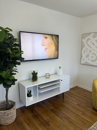 Comfy Home w/ Wi-Fi & Kitchen