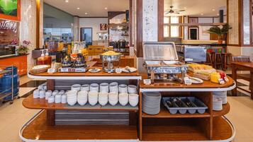 Daily buffet breakfast (THB 350 per person)