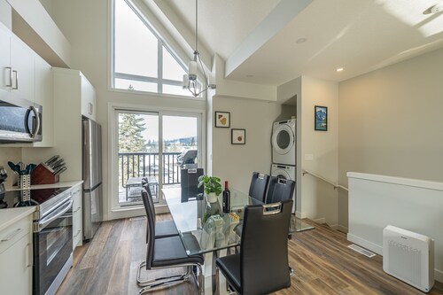 Skyline 205 Mountain View Townhouse-AC-Heated Pool-Hot Tub