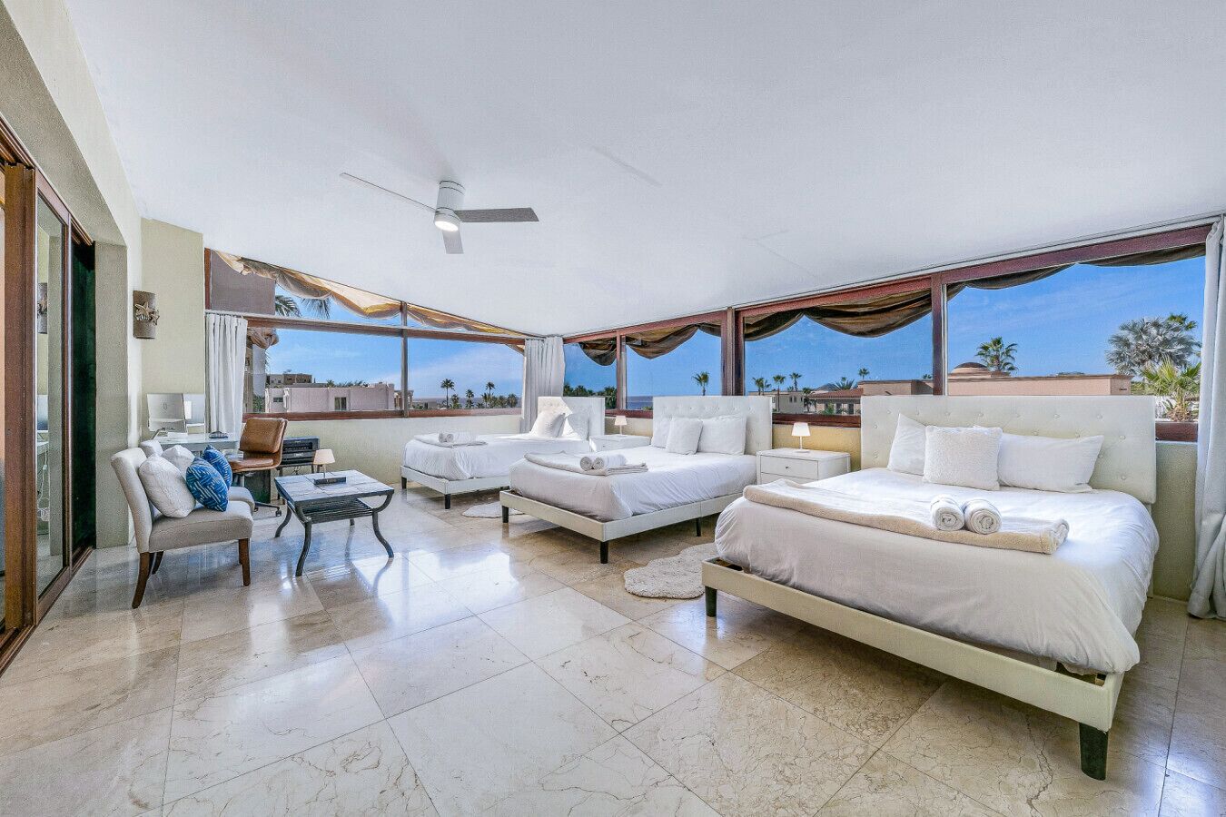 6 bedrooms, desk, iron/ironing board, travel crib