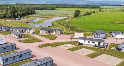 2 bedroom accommodation in Laurenkirk