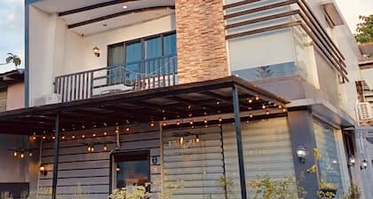 Randevu Travellers Inn Tacloban