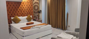 NUVA HOTEL
