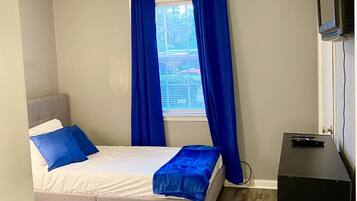 3 Schlafzimmer, Schreibtisch, kostenloses WLAN, BettwÀsche