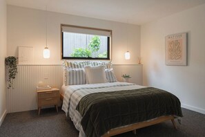 4 bedrooms, iron/ironing board, travel cot, free WiFi