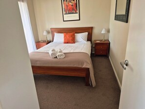 3 Schlafzimmer, Bügeleisen/Bügelbrett, Reisekinderbett, WLAN
