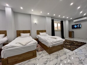 頂級開放式套房 | 埃及棉床單、高級寢具、羽絨被、記憶棉床墊